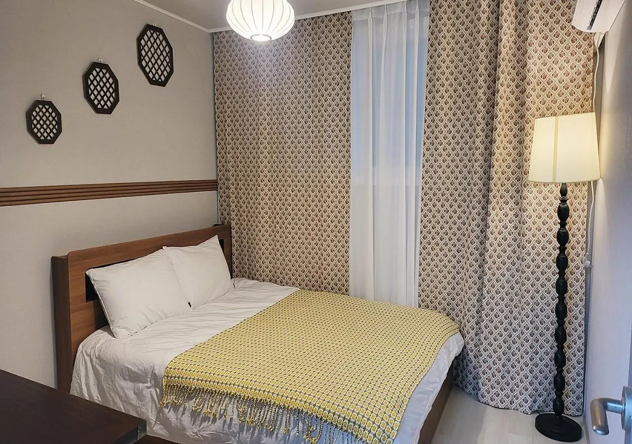 Underhill Apartment Seoul