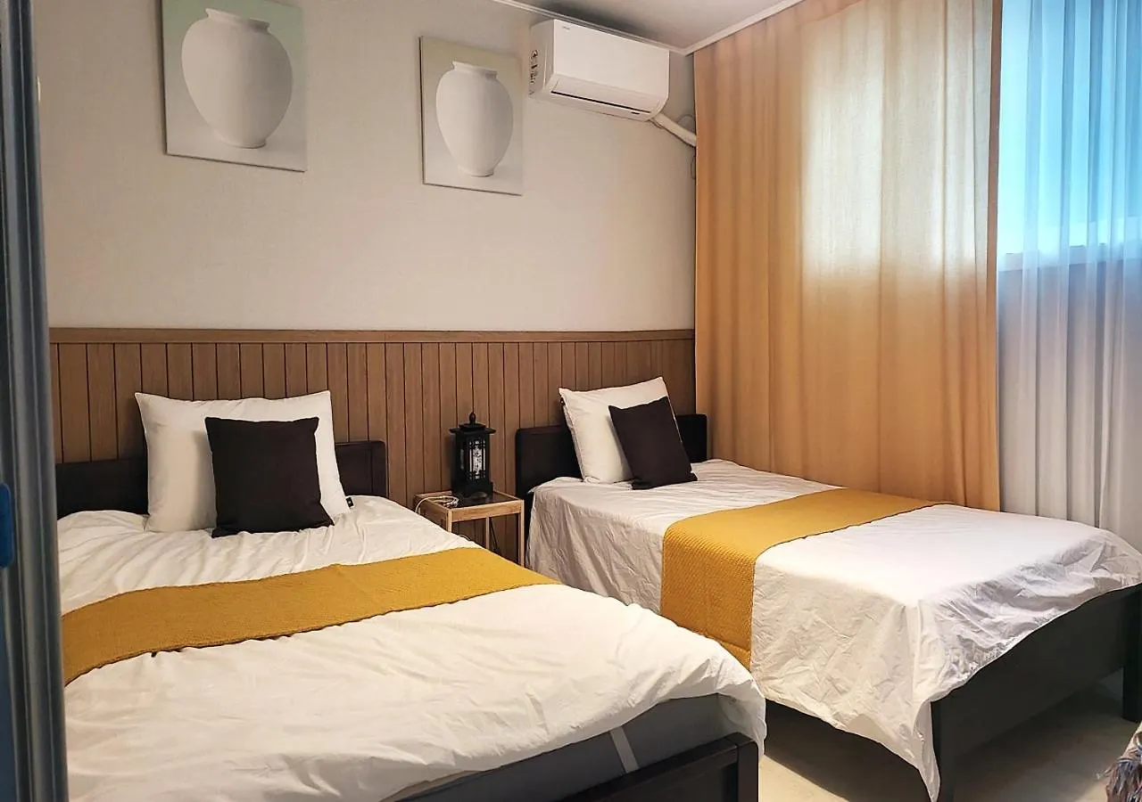 Underhill Apartment Seoul